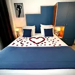 Eiffel Mademoiselle Hotel 4*