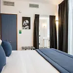 Hotel Eiffel Mademoiselle