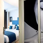 Hotel Eiffel Mademoiselle