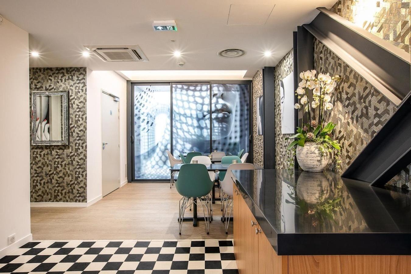 Eiffel Mademoiselle Hotel 4*