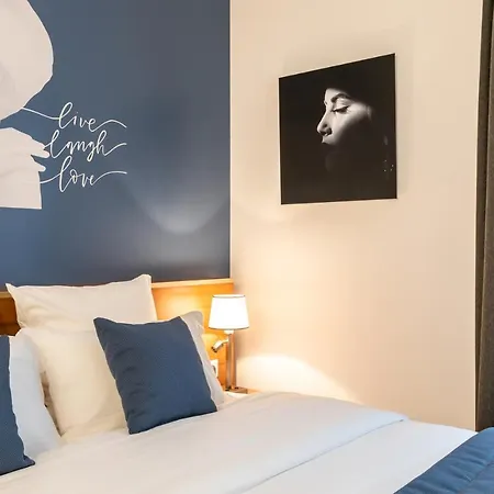 Eiffel Mademoiselle 4* Parigi