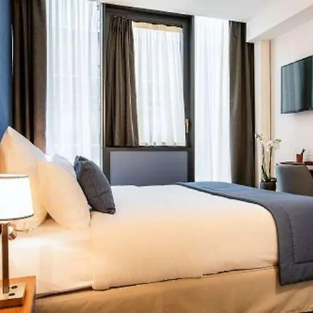 Hotel Eiffel Mademoiselle Parigi
