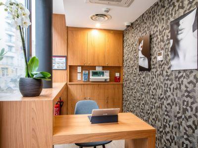 Hotel Eiffel Mademoiselle