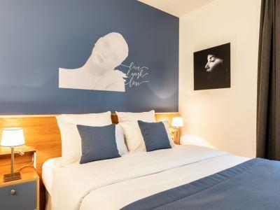 Hotel Eiffel Mademoiselle