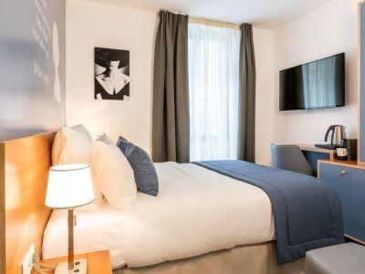 Hotel Eiffel Mademoiselle Paris