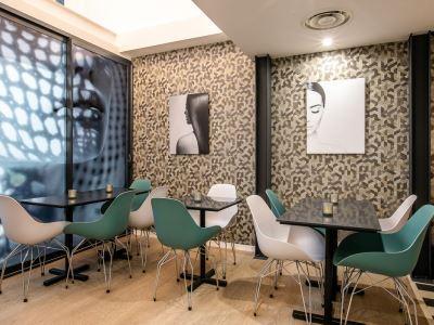 Hotel Eiffel Mademoiselle 4*